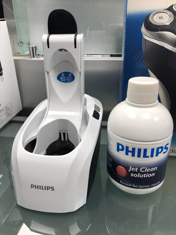 Philips Reinigungsstation HQ7890, neu , solo zu Series 7000 JetClean